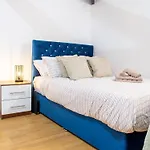 Apartment Hayy Comfort In The Heart Of Kirkstall Leeds (West Yorkshire)