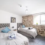 Hayy Comfort In The Heart Of Kirkstall Apartment *