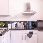 Hayy Comfort In The Heart Of Kirkstall Leeds (West Yorkshire)