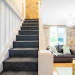 Hayy Comfort In The Heart Of Kirkstall Apartment