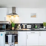 Hayy Comfort In The Heart Of Kirkstall Apartment *