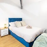 Hayy Comfort In The Heart Of Kirkstall * Leeds (West Yorkshire)