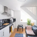 Hayy Comfort In The Heart Of Kirkstall