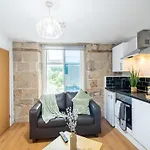 Apartment Hayy Comfort In The Heart Of Kirkstall