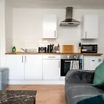 Hayy Comfort In The Heart Of Kirkstall Apartment