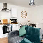 Hayy Comfort In The Heart Of Kirkstall Apartment *
