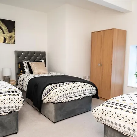 Bv Charming 2-bedroom By Kirkstall Shopping Centre, Free Parking Apartment
