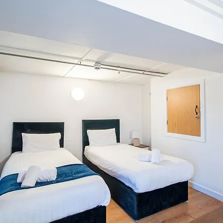 Apartment Bv Charming 2-bedroom By Kirkstall Shopping Centre, Free Parking Leeds (West Yorkshire)