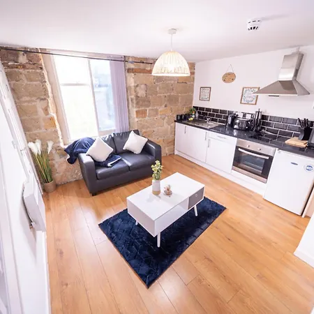 Bv Charming 2-bedroom By Kirkstall Shopping Centre, Free Parking Apartment