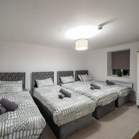 Bv Charming 2-bedroom By Kirkstall Shopping Centre, Free Parking *