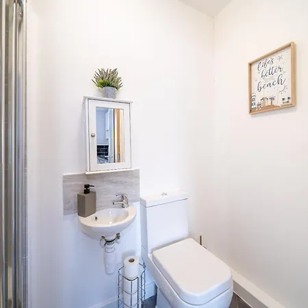 Bv Charming Bedroom By Kirkstall Shopping Centre, Free Parking 公寓 利兹