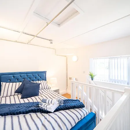 公寓 Bv Charming Bedroom By Kirkstall Shopping Centre, Free Parking *