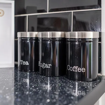 Bv Charming Bedroom By Kirkstall Shopping Centre, Free Parking *