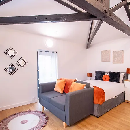 公寓 Bv Charming Bedroom By Kirkstall Shopping Centre, Free Parking