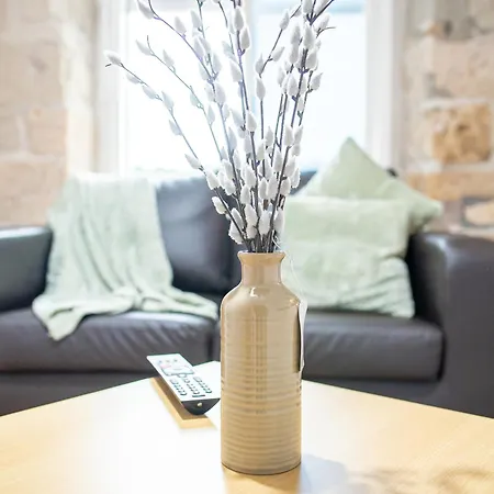 公寓 Bv Charming Bedroom By Kirkstall Shopping Centre, Free Parking