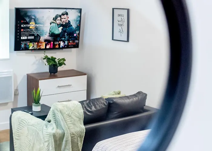 Апартаменты Hayy Comfort In The Heart Of Kirkstall Лидс