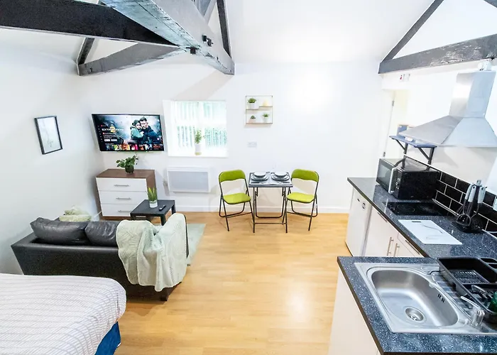 Апартаменты Hayy Comfort In The Heart Of Kirkstall Лидс