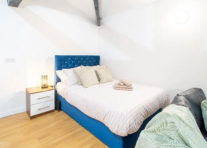 Hayy Comfort In The Heart Of Kirkstall * Leeds (West Yorkshire)