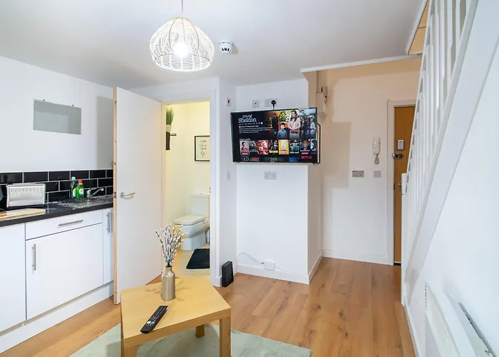 Hayy Comfort In The Heart Of Kirkstall Apartment *