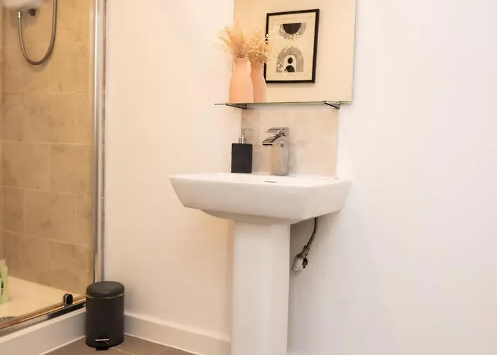 Apartment Hayy Comfort In The Heart Of Kirkstall Leeds (West Yorkshire)