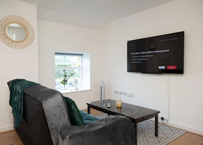 Hayy Comfort In The Heart Of Kirkstall Leeds (West Yorkshire)